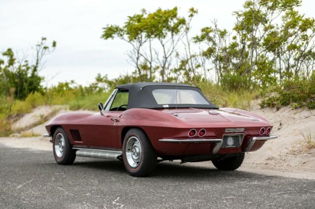 Chevrolet Corvette 1967 image number 1