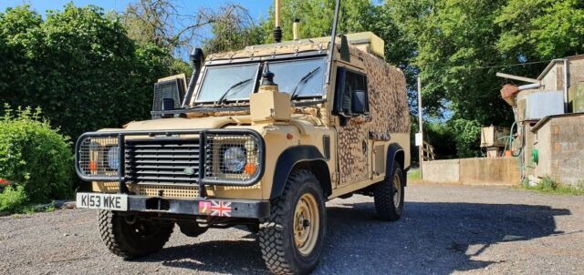 Land Rover defender 110 1973 image number 13