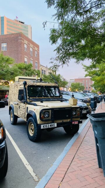 Land Rover defender 110 1973 image number 15