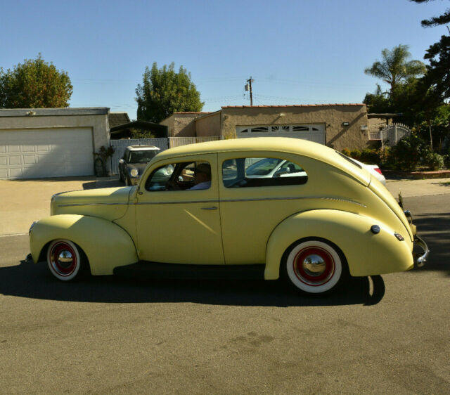 Ford STANDARD SEDAN 1940 image number 0