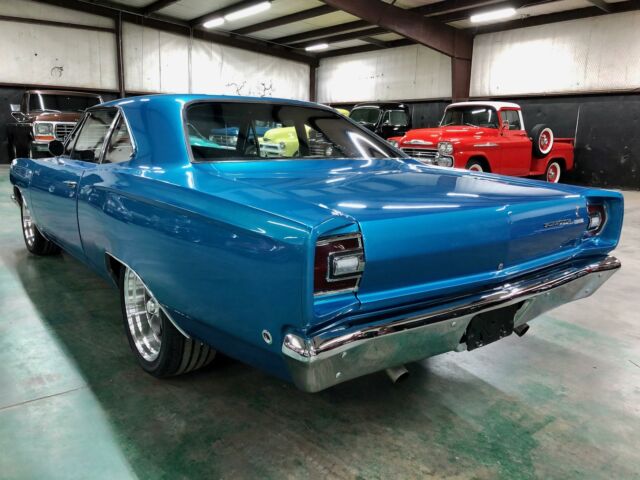 Plymouth Road Runner 1968 image number 2