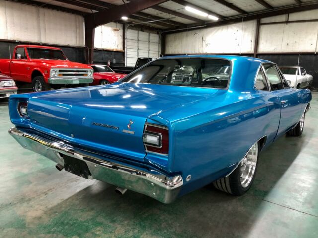 Plymouth Road Runner 1968 image number 28