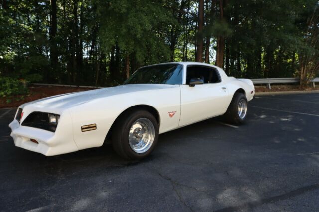 Pontiac Firebird 1978 image number 13