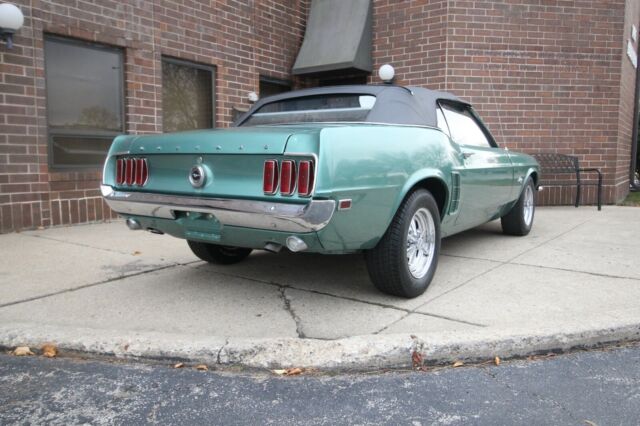 Ford Mustang 1969 image number 28