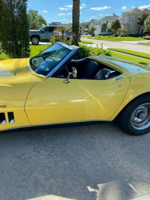 Chevrolet Corvette 1969 image number 32