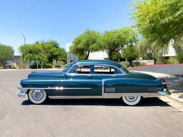 Cadillac Fleetwood 1953 image number 2