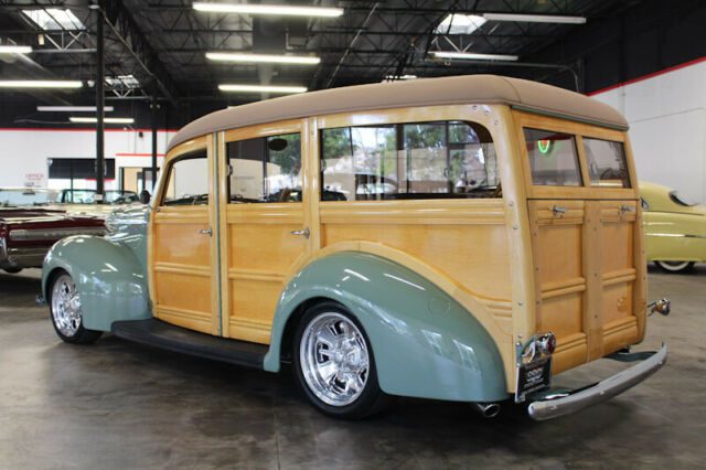 Ford Deluxe 1940 image number 13