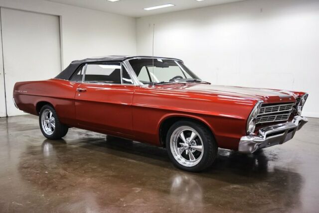 Ford Galaxie 1967 image number 25