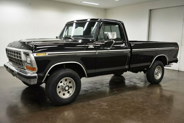 Ford F-250 1979 image number 2