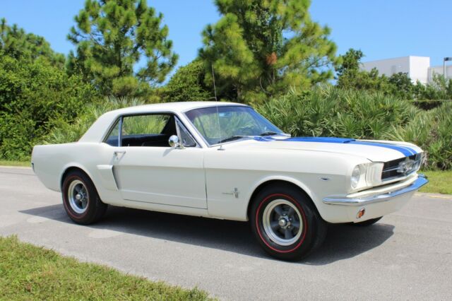 Ford Mustang 1965 image number 27