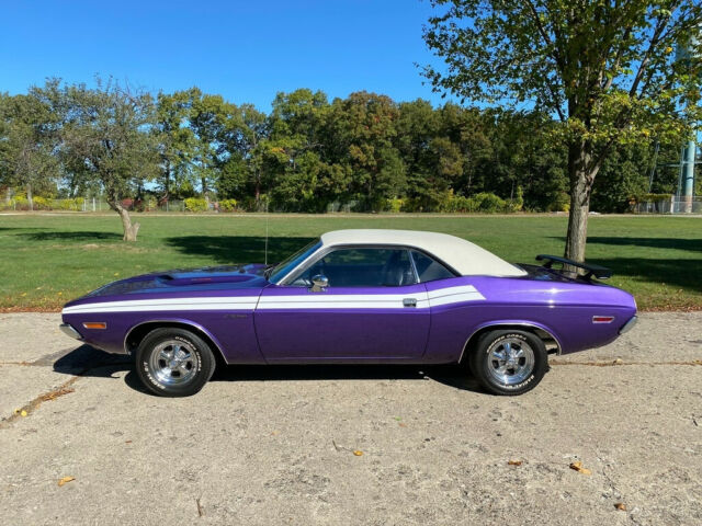 Dodge Challenger 1971 image number 26