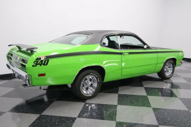 Plymouth Duster 1971 image number 14