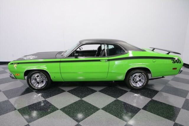 Plymouth Duster 1971 image number 2