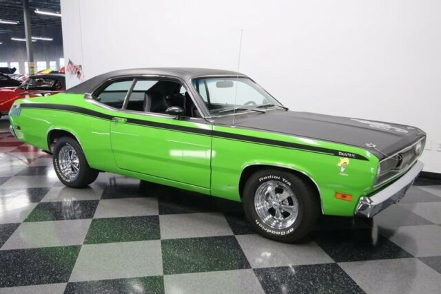 Plymouth Duster 1971 image number 40