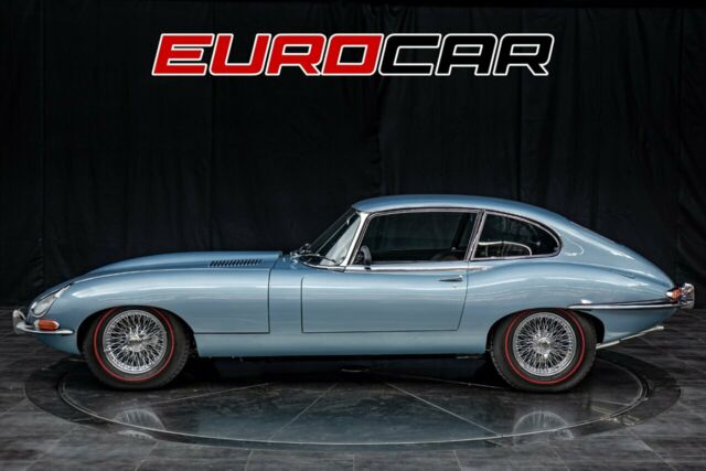 Jaguar E-Type 1966 image number 1