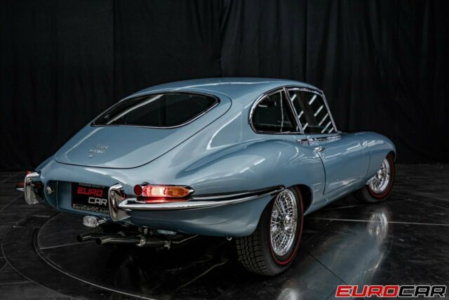 Jaguar E-Type 1966 image number 18