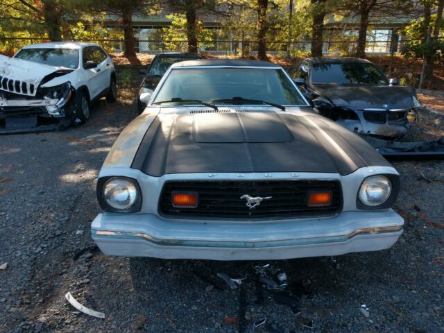 Ford Mustang 1974 image number 27