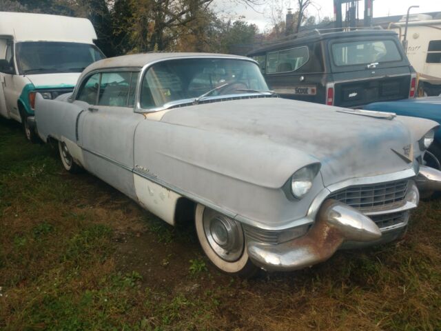 Cadillac DeVille 1955 image number 2