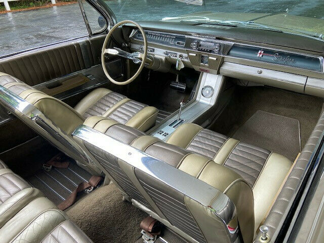 Oldsmobile Starfire 1962 image number 20