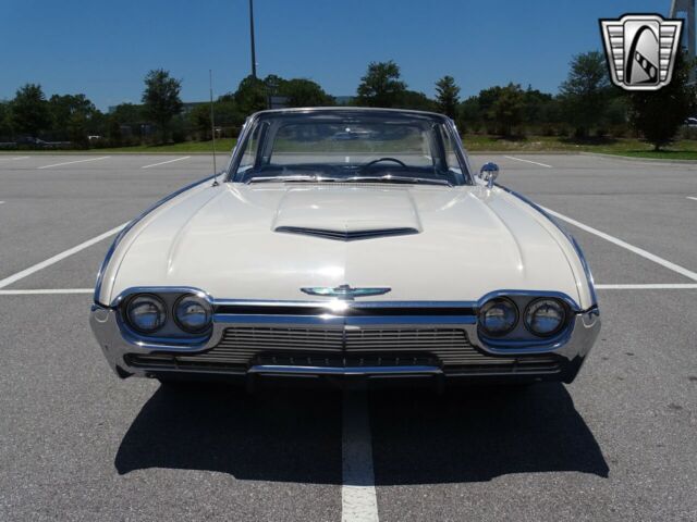 Ford Thunderbird 1961 image number 34