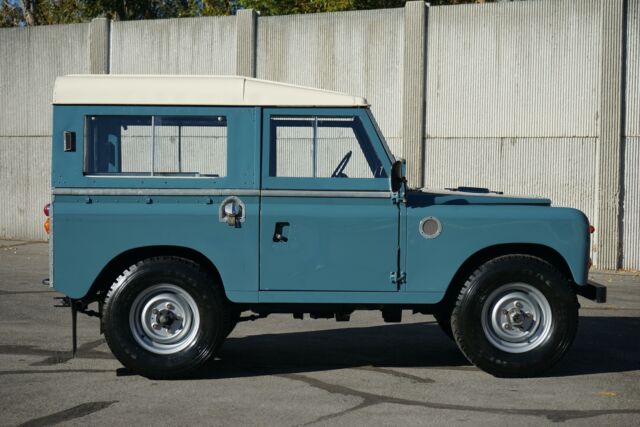 Land Rover Series IIA 1969 image number 19