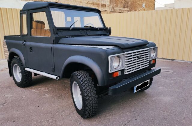 Land Rover Defender 1973 image number 12