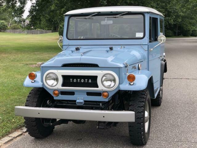 Toyota FJ Cruiser 1969 image number 14