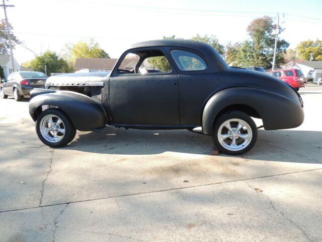 Chevrolet Special Deluxe 1940 image number 24