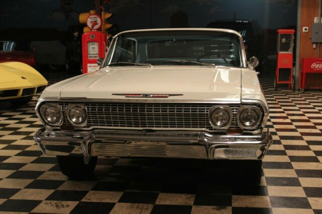 Chevrolet Impala 1963 image number 1