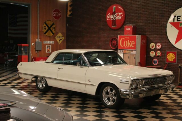 Chevrolet Impala 1963 image number 24