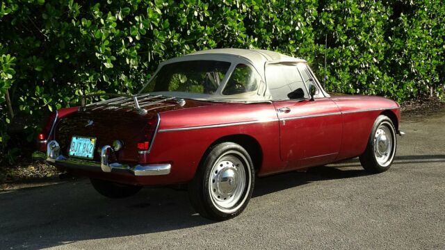 MG MGB 1964 image number 28