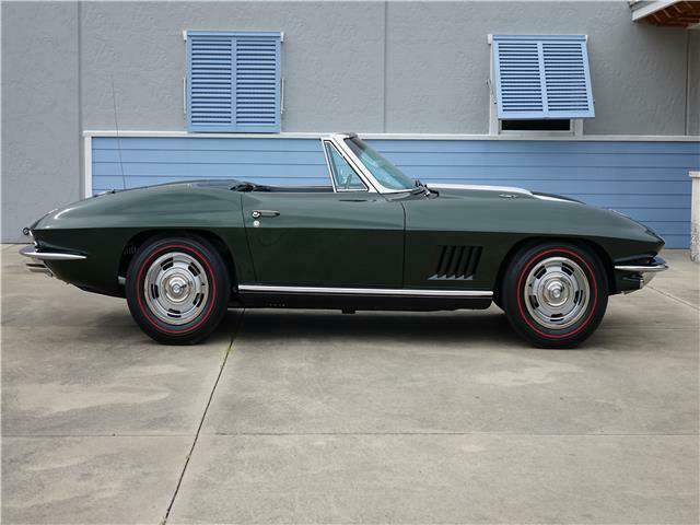 Chevrolet Corvette 1967 image number 27