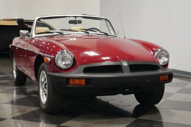 MG MGB 1979 image number 18