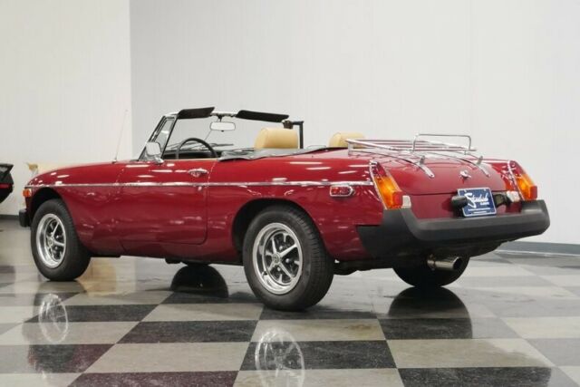 MG MGB 1979 image number 33