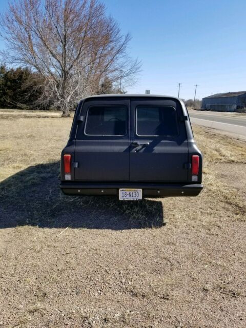 Chevrolet Suburban 1967 image number 14