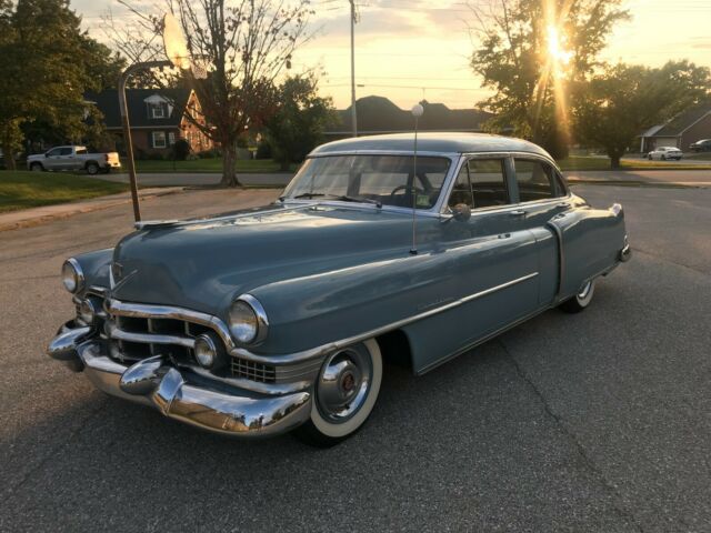 Cadillac Series 62 1951 image number 24