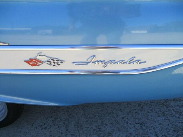 Chevrolet Impala Bubbletop 1961 image number 13