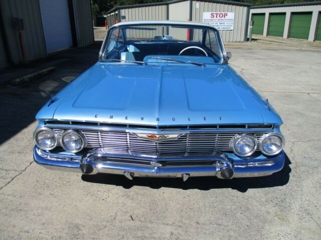 Chevrolet Impala Bubbletop 1961 image number 31