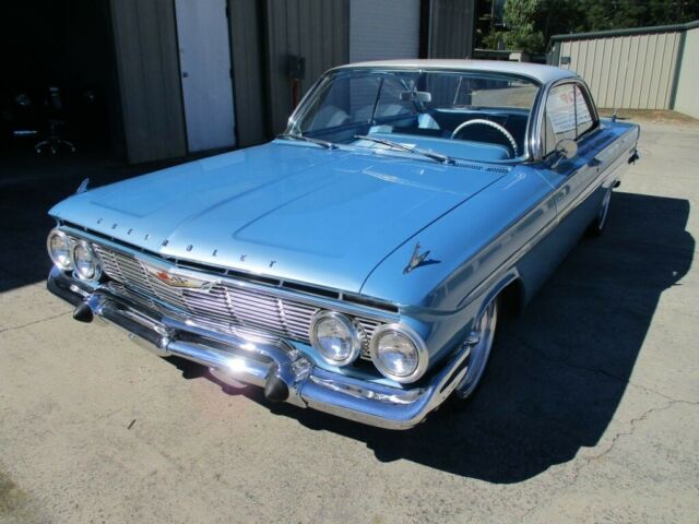 Chevrolet Impala Bubbletop 1961 image number 32