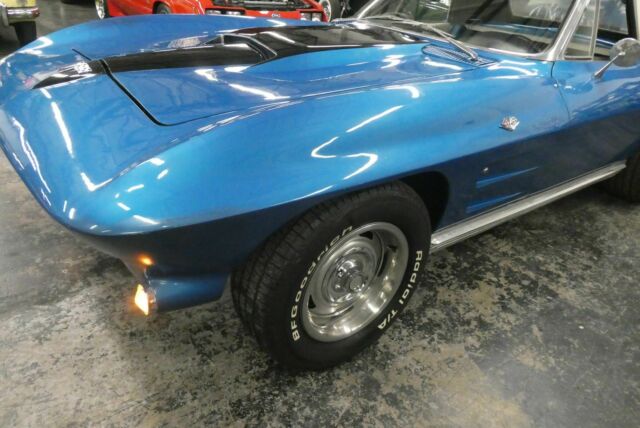 Chevrolet Corvette 1964 image number 1