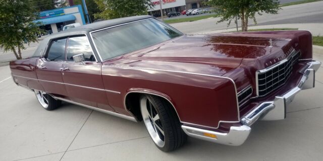 Lincoln Continental 1973 image number 1