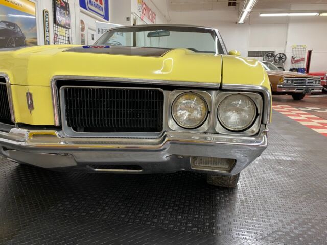 Oldsmobile Cutlass 1970 image number 35