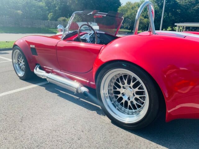 Shelby Cobra 1965 image number 17