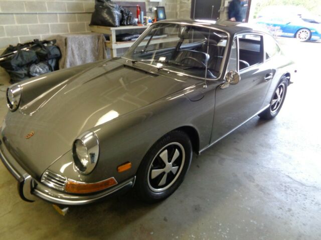 Porsche 911 1968 image number 26