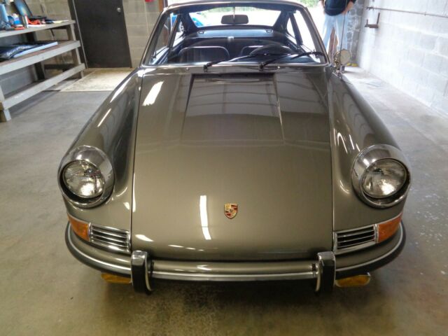 Porsche 911 1968 image number 27