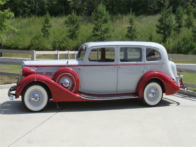 Packard Super Eight 1937 image number 28