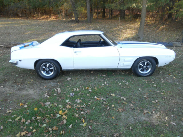 Pontiac Firebird 1969 image number 1