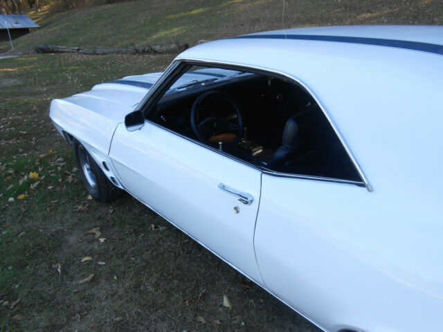 Pontiac Firebird 1969 image number 10