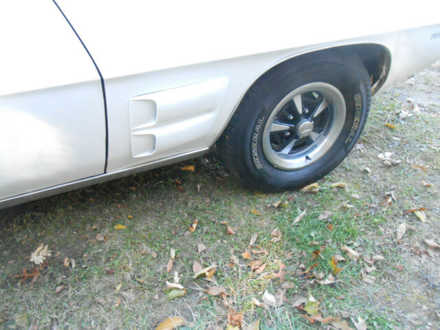 Pontiac Firebird 1969 image number 13