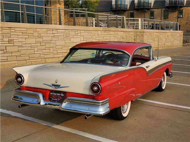 Ford Fairlane 1957 image number 7